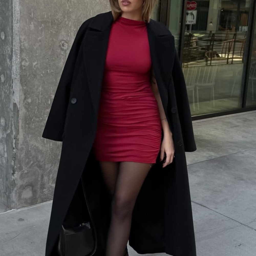 Rumored Minimalist Mini Dress - Picture 5 of 10